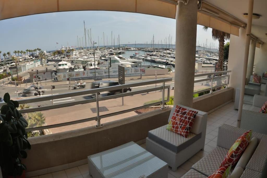 Port Azur Apartment Vallauris Bagian luar foto